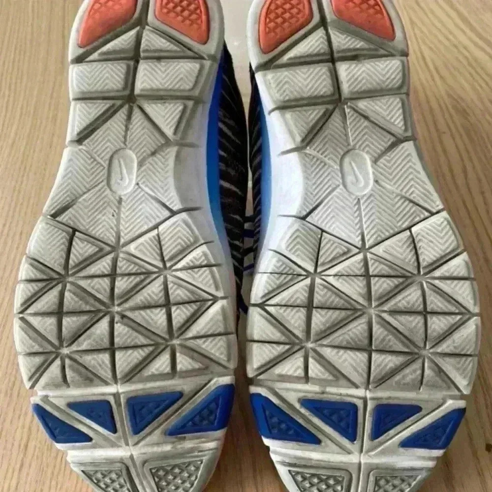 Nike Women’s Free 5.0 TR Fit 4 Multicolor 7.5 Running Shoes - Picture 10 of 11